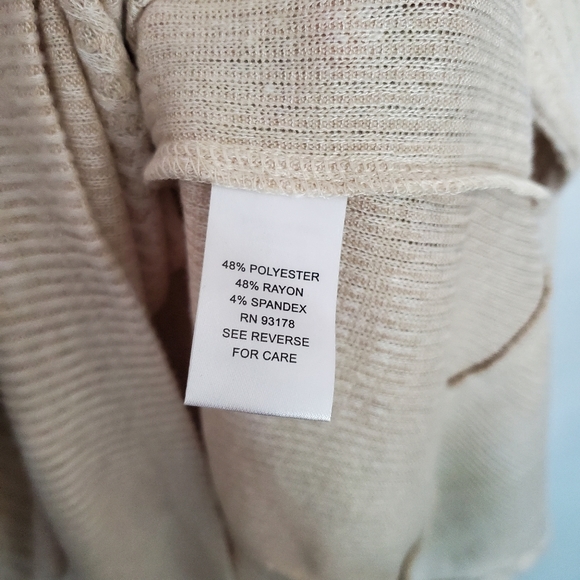 Chelsea & Theodore Oatmeal Waffle Print size 1X - Picture 4 of 6